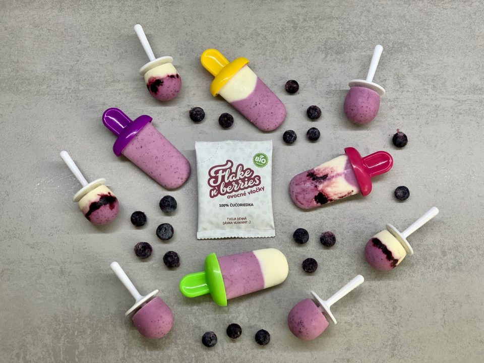 Čučoriedkové nanuky s ovocnými vločkami Flake'n'berries bez cukru